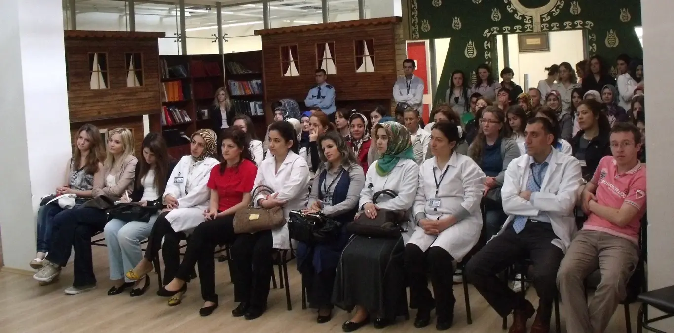 Busmek Kursiyerlerine Enerji Semineri