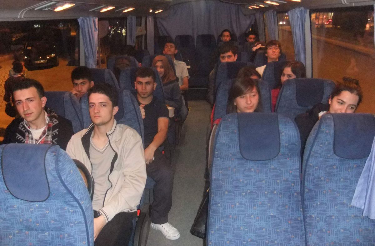 Emniyet Müdürlüğü, Başarılı 22 Öğrenciyi İstanbul'a Gönderdi