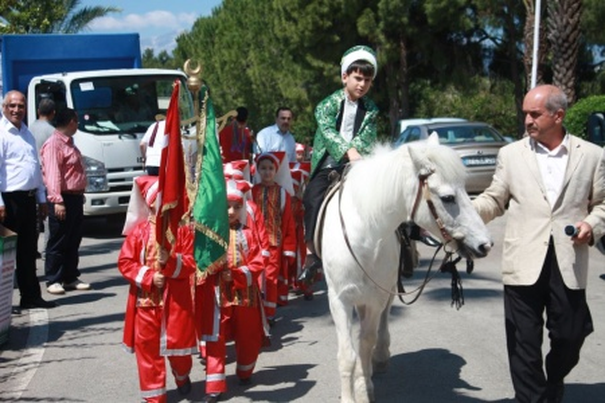 Fatih ve Ekmel öğrenci Yurtları Kermesi