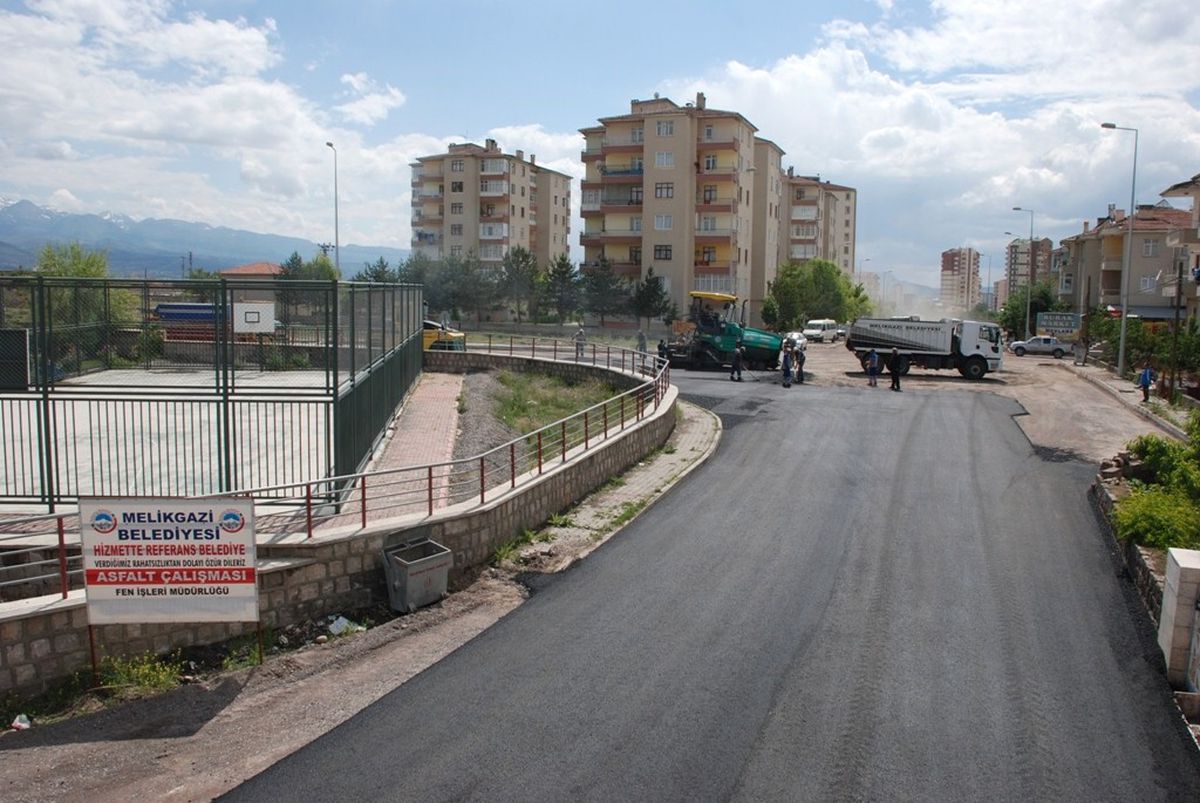 Germir Caddesinde Asfaltlama Çalışması Yapıldı