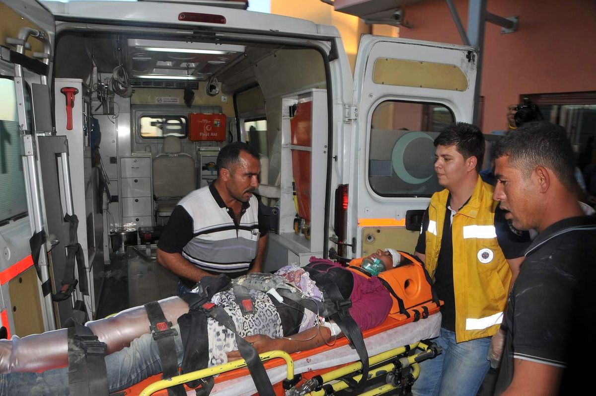 İşçilerini Taşıyan Minibüs ile Otomobil Çarpıştı: 1 Ölü, 20 Yaralı