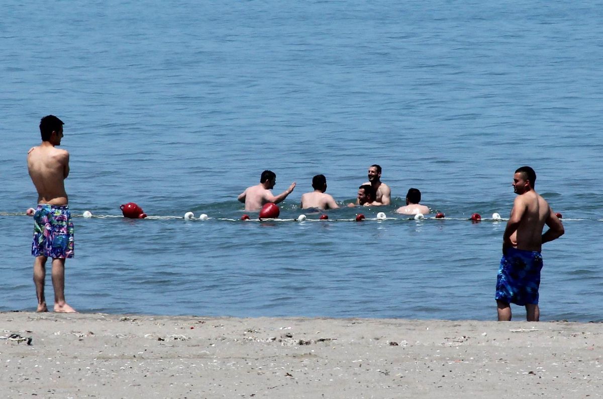Karadeniz\'de Deniz Sezonu Açılıyor