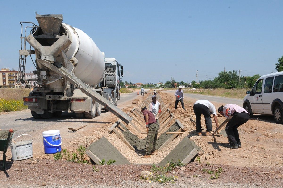 Kepez\'e 5 Kilometre Yağmur Suyu Kanalı