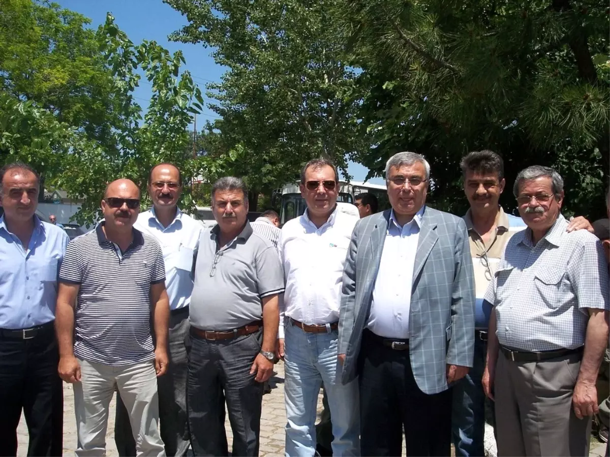 Kilitbahir\'de Köy Hayırı