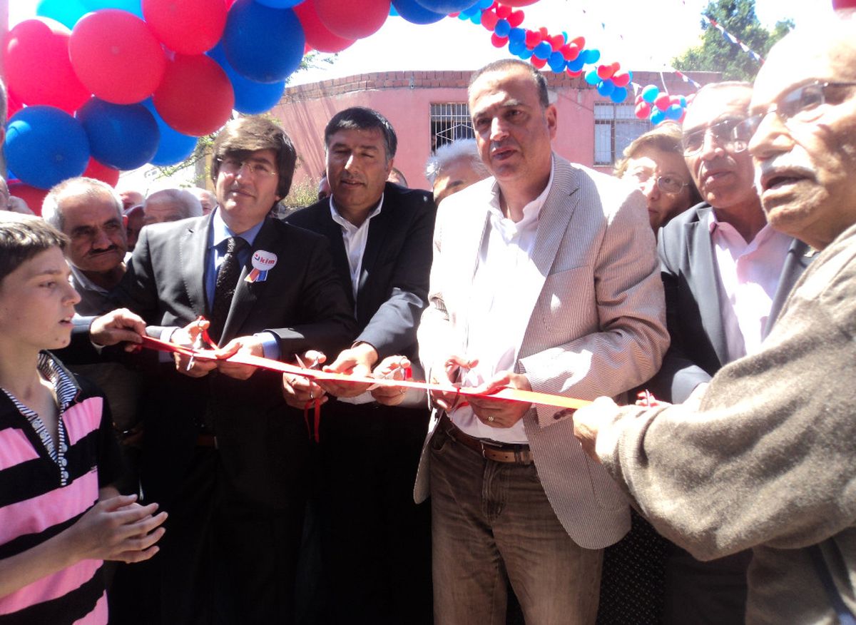 Kim Market 61. Şubesini İçerenköy'de Açtı