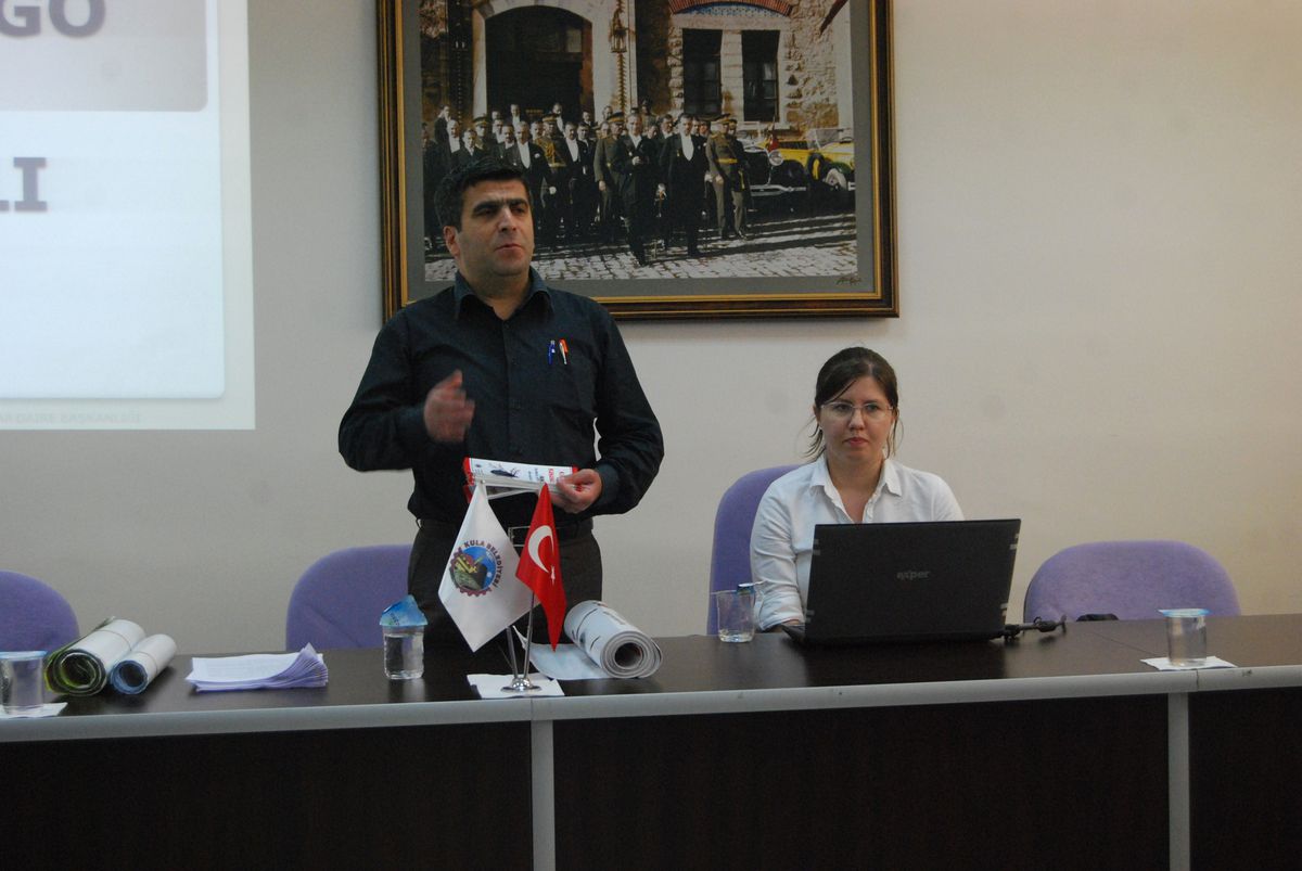 Kula\'da Öğretmenlere, Keneden Bulaşan \'Kırım Kongo\' Hastalığı Semineri