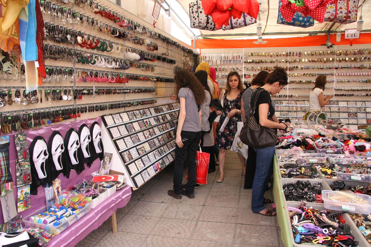 Sahilde Stantlar Açıldı