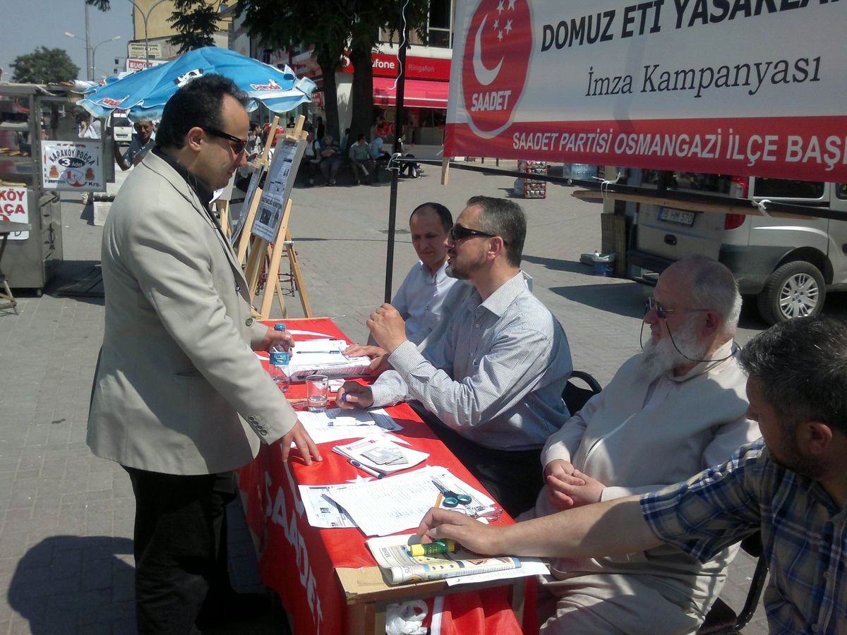 Sp, Domuz Eti Satışının Yasaklanması ve Zinanın Suç Sayılması İçin İmza Kampanyası Başlattı