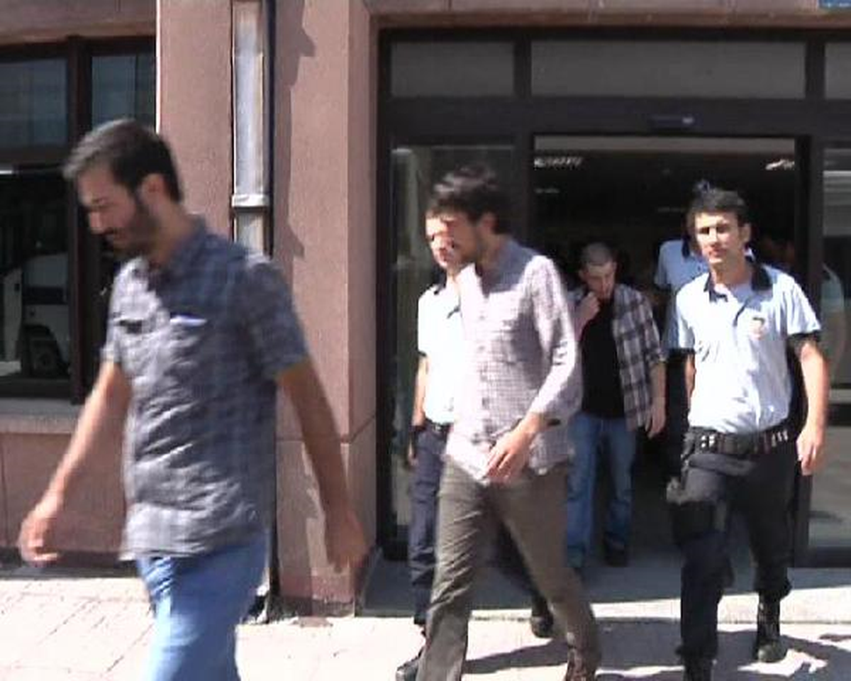 THY Ofisine Giren Eylemciler Adliyeye Sevk Edildi