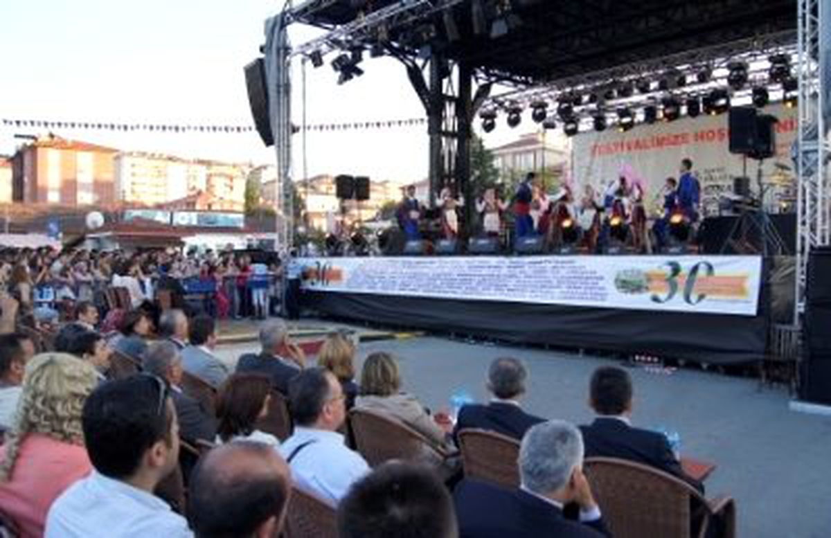 Tunç Bartın\'da Festival\'e Katıldı