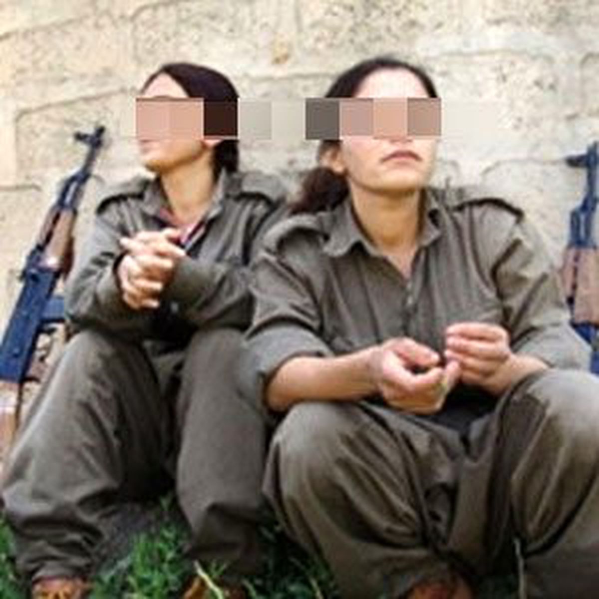 Tunceli\'de Bir Kadın Terörist Teslim Oldu