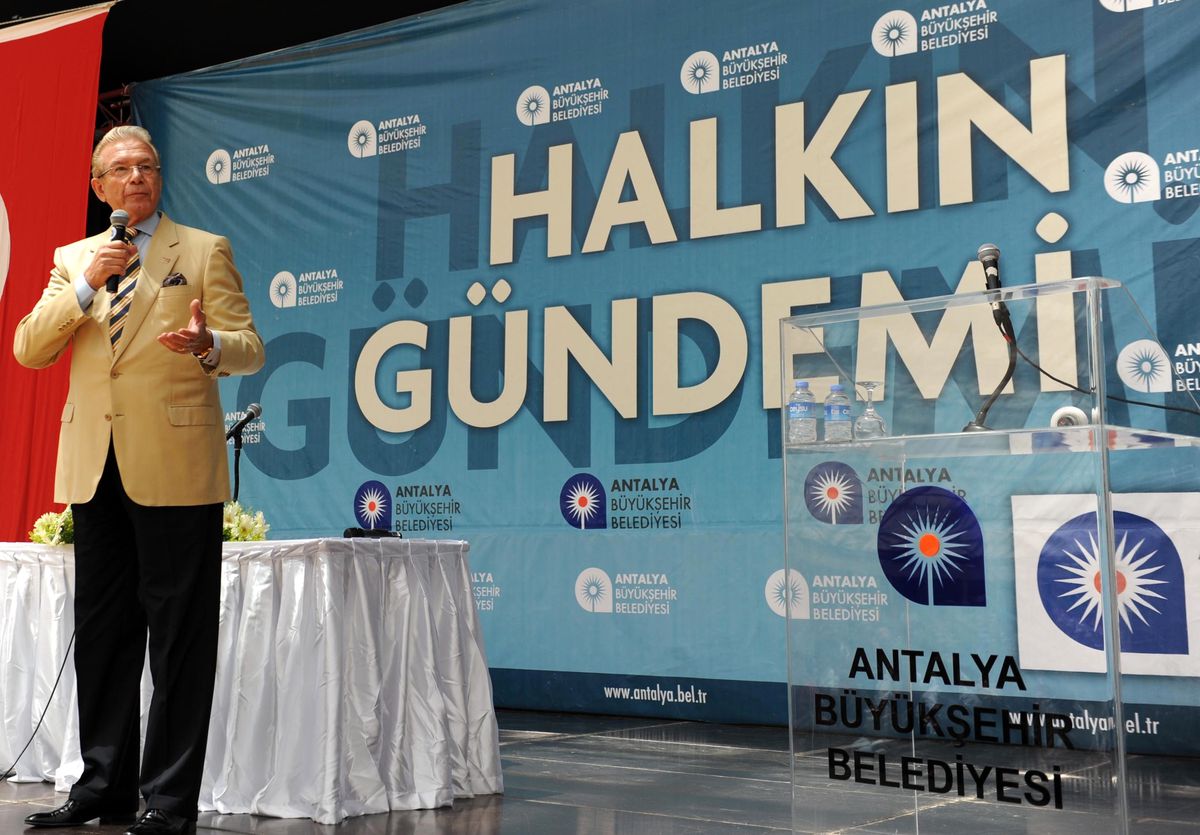 Uğur Dündar Antalyalılarla Buluştu