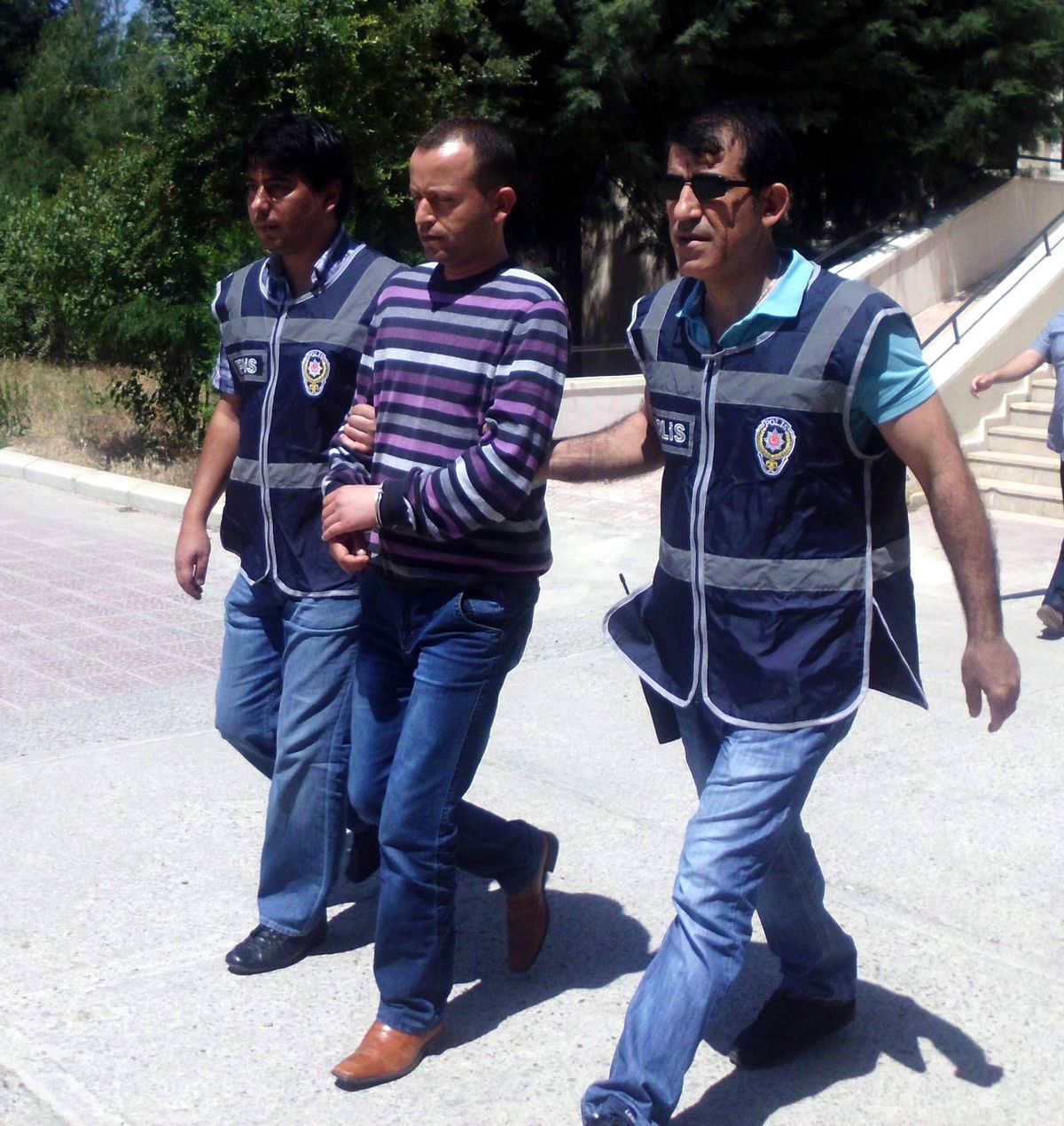 5 Kişiyi Dolandıran Şahıs Tutuklandı