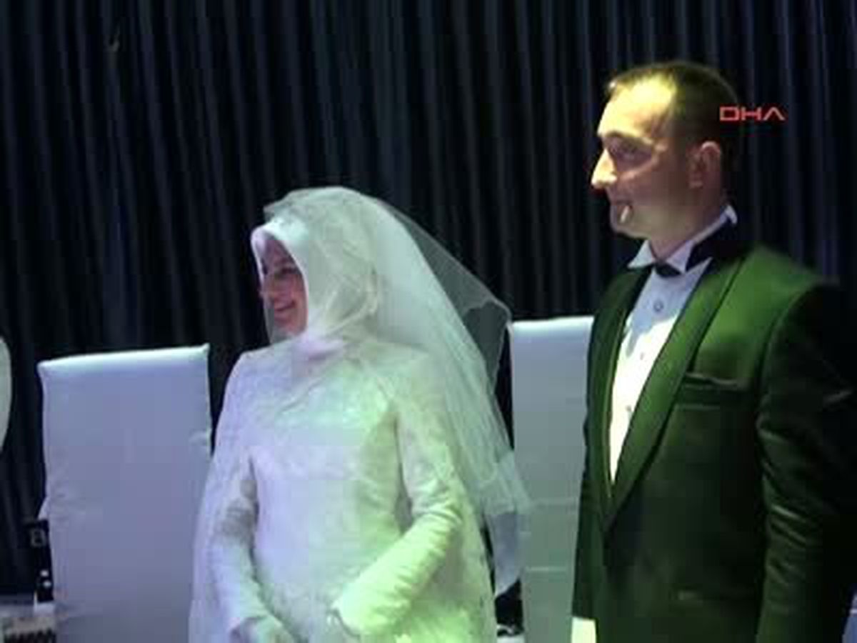 Bakan Eroğlu Nikah Şahidi Oldu "Afyonkarahisar\'da Temel Atan Bakan Eroğlu, \'Türkmen Beyi\' İlan...