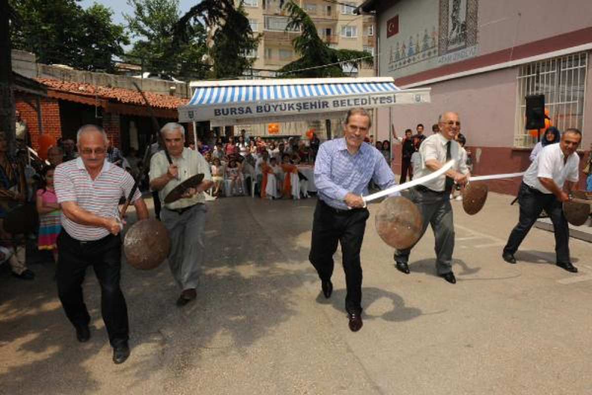 Başkan Altepe\'den Kılıç Kalkan Şov