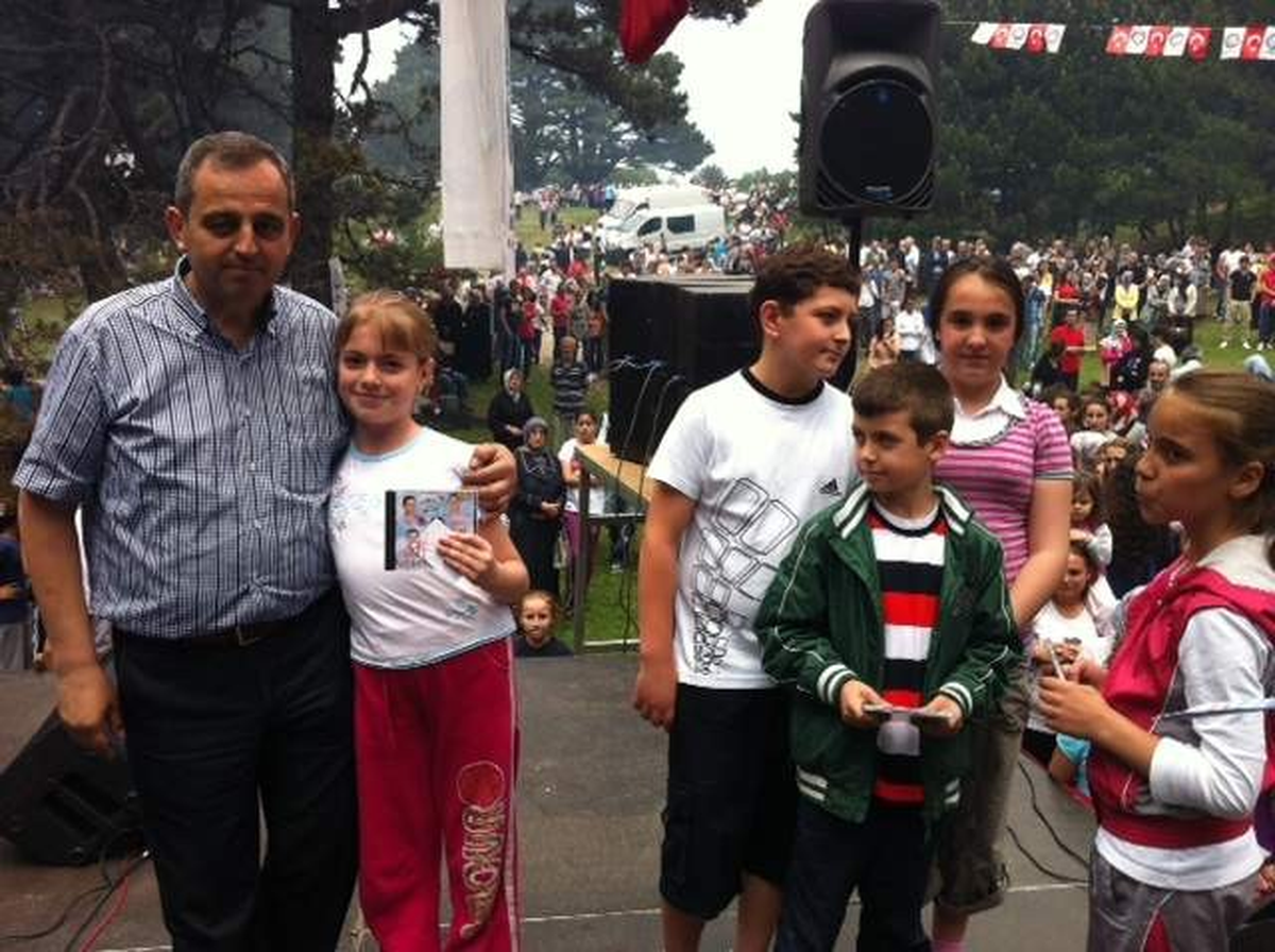 Rumeli ve Balkan Göçmenleri Uludağ\'da Buluştu