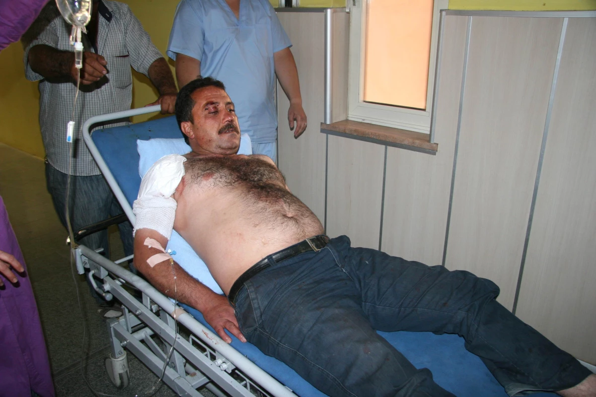 Suriye\'de 2 Türk Vatandaşı Ordu Birliklerinin Açtığı Ateş Sonucu Yaralandı