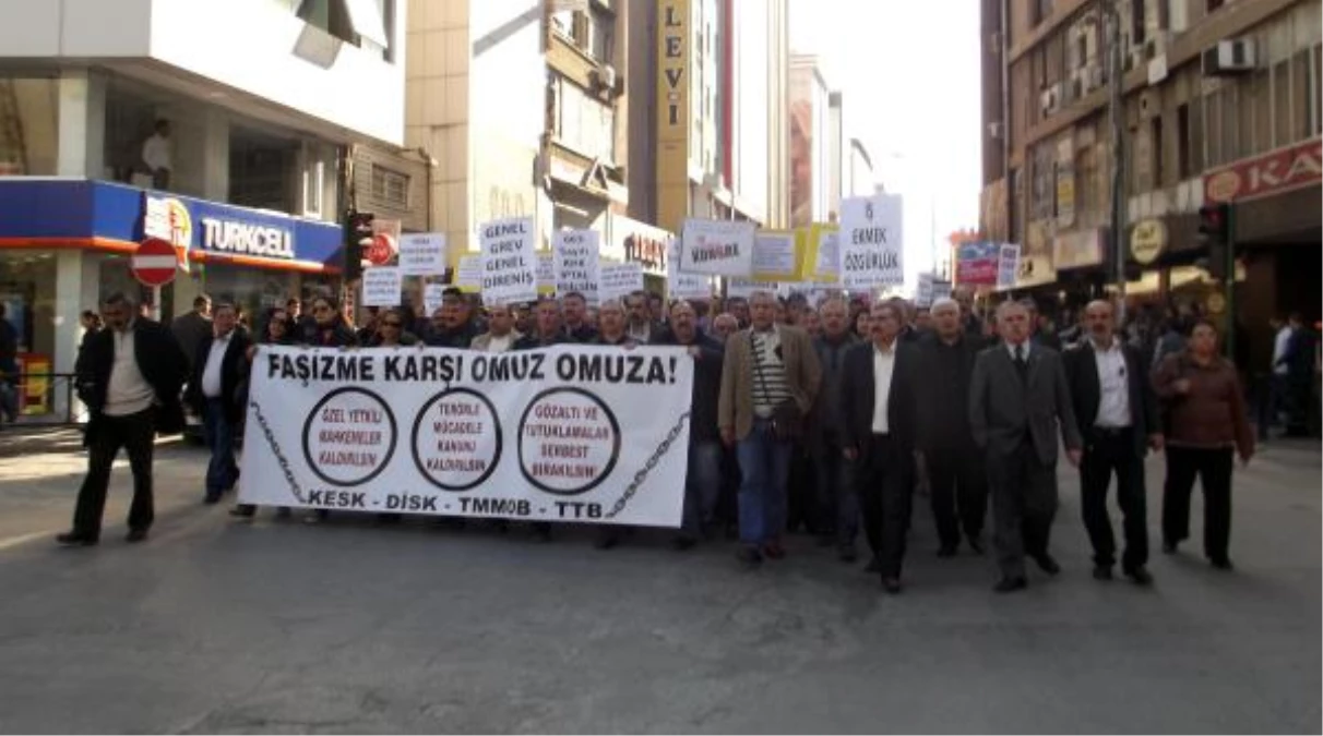 Adana\'da 3 Yıl Hapisleri İstenen 6 Sendikacı Beraat Etti