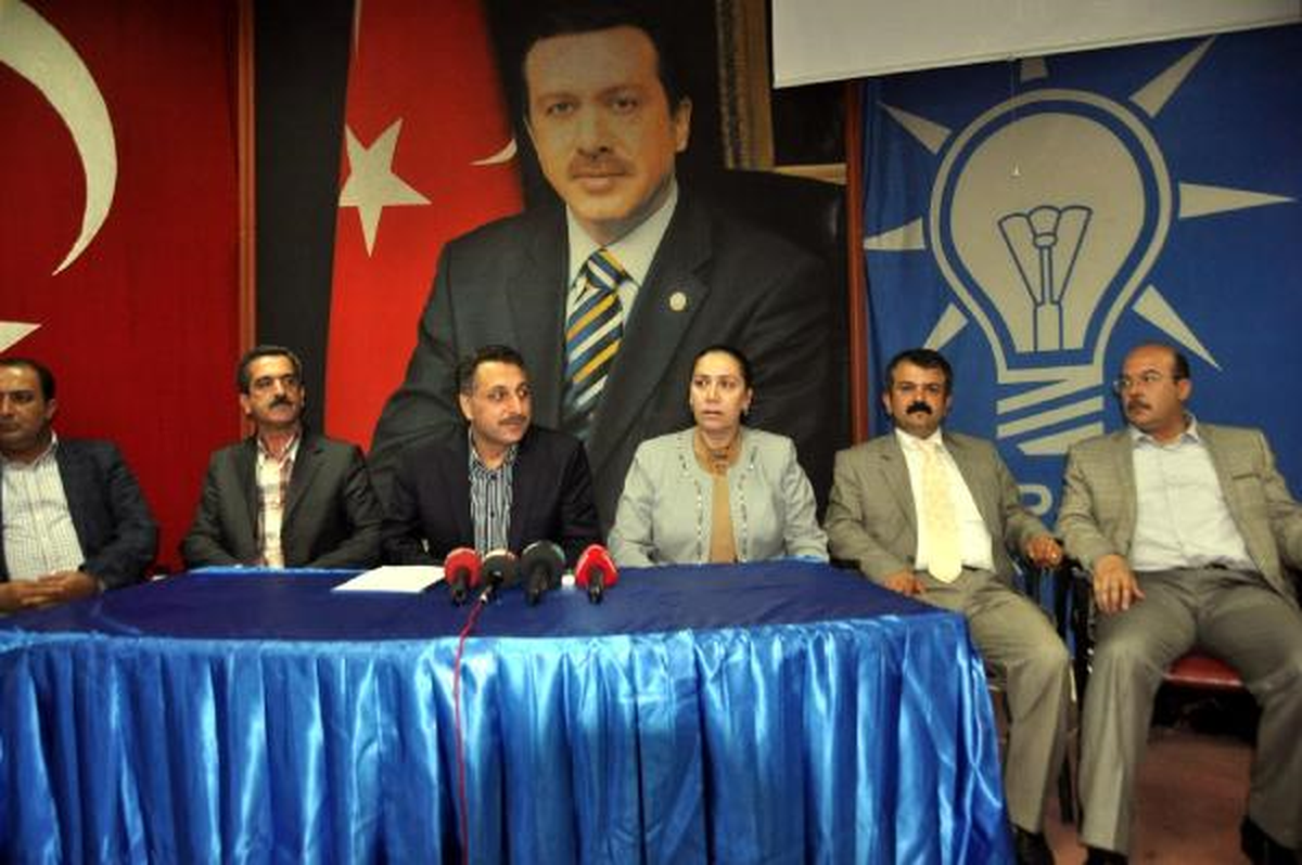 AK Parti\'li Eronat: "Kürt Halkının Temsilcisi Olduğumuz Tescillenmiştir"
