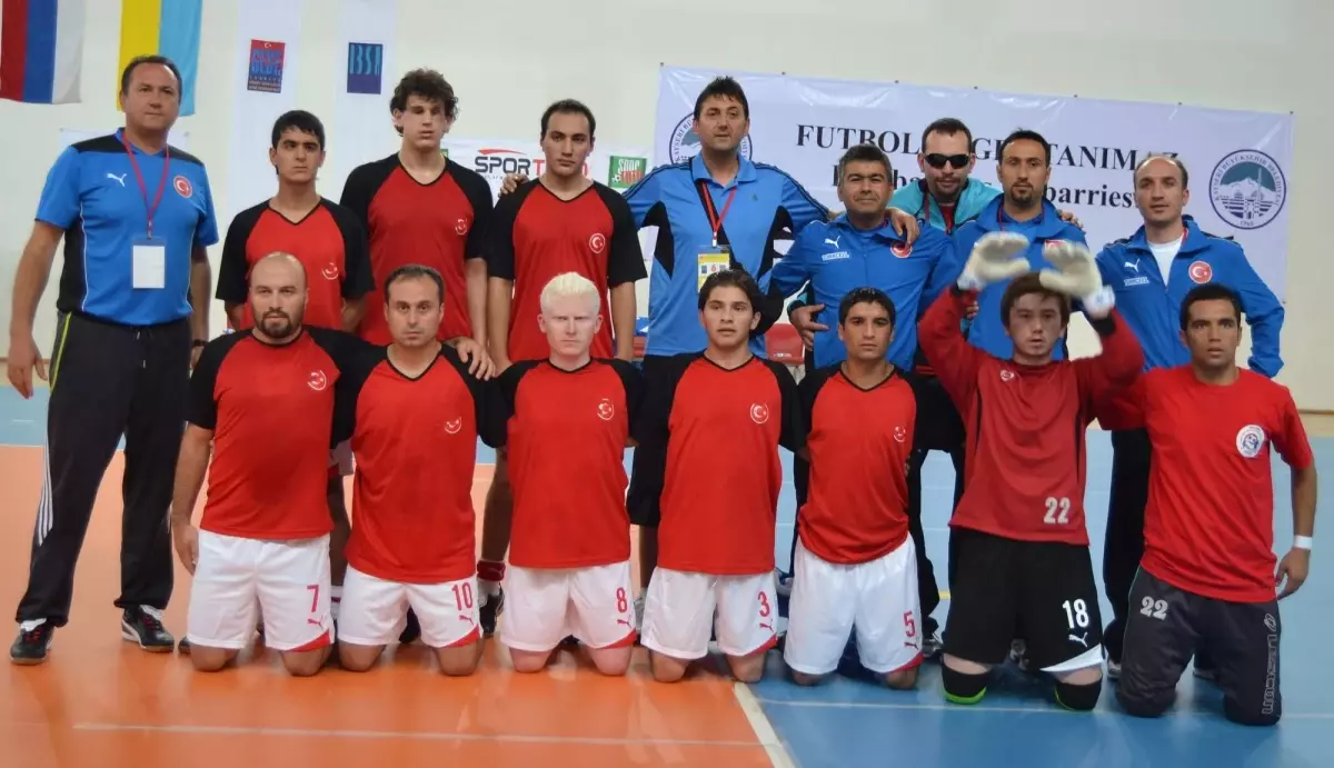 Görme Engelli Futsal Maçına Beklenen İlgi Olmadı