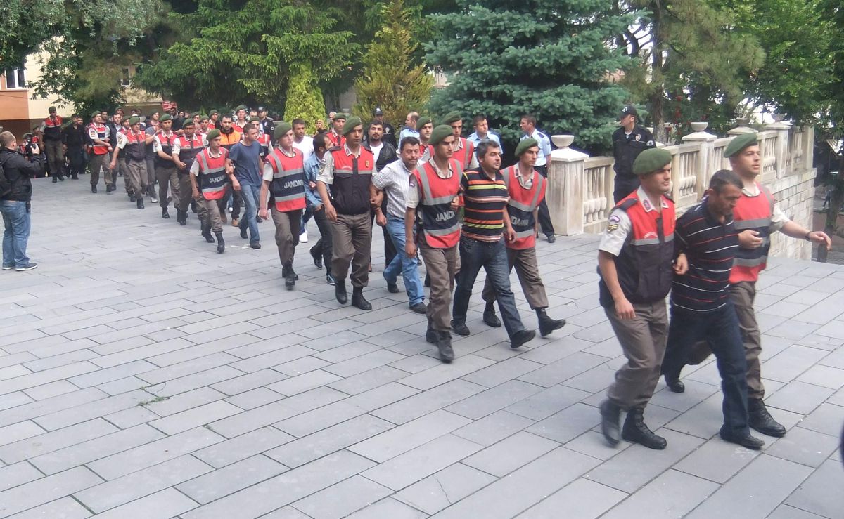 Kaçak Akaryakıt Operasyonuna 20 Tutuklama
