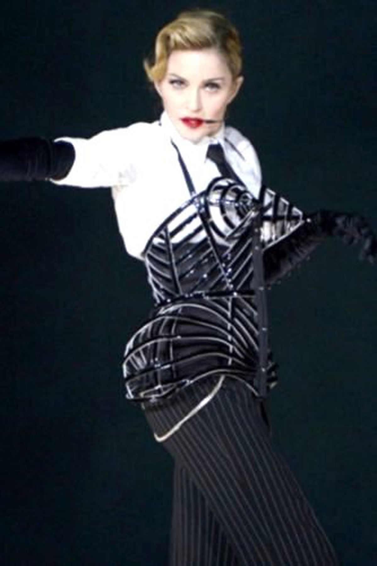 Madonna Konseri Tel Aviv\'le Başladı