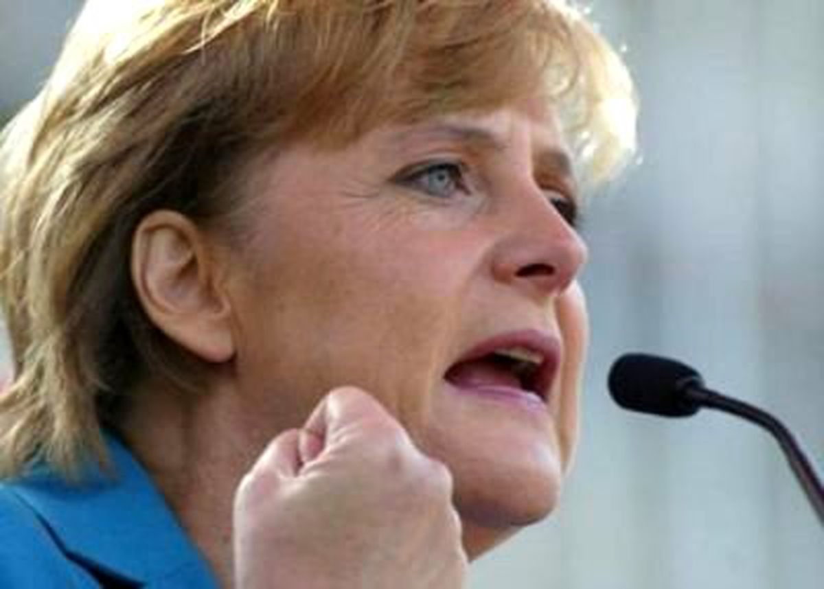 Merkel\'den Büyümeye Destek Sinyali