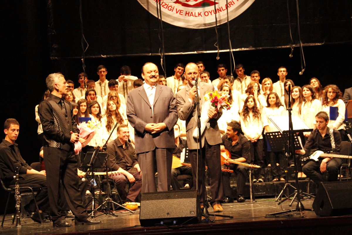 TKM\'de Gençleşen Türkülerden Anadolu Kokan Türküler
