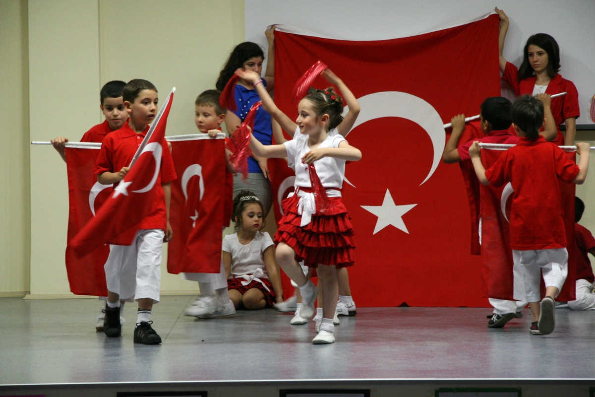 Anasınıfı Öğrencilerinin Mezunuyet Coşkusu