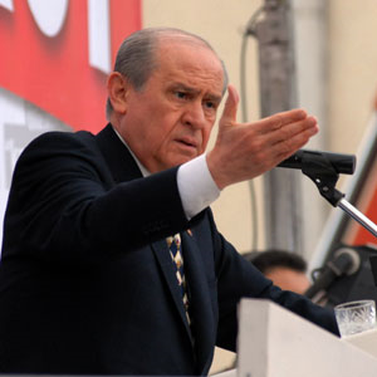 Bahçeli CHP\'ye Kapıyı Kapattı