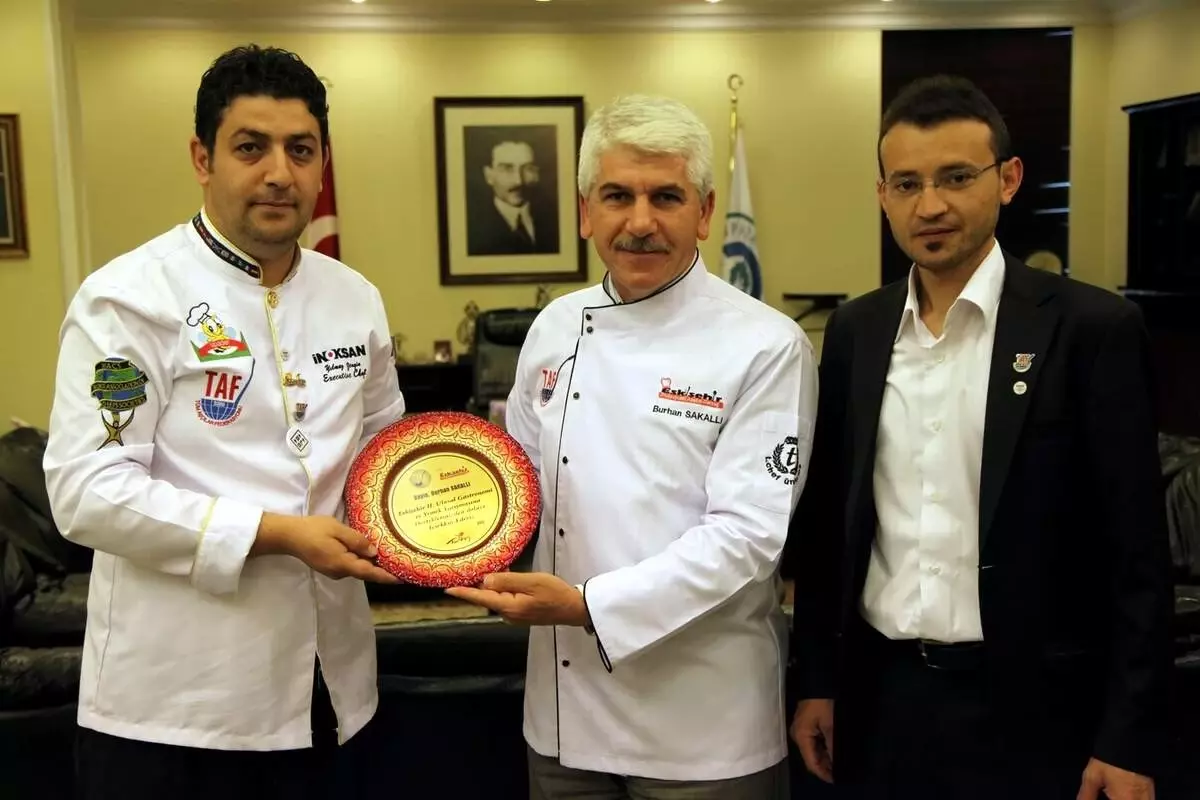 Eskişehir Profesyonel Aşçılar Derneği Sakallı\'yı Ziyaret Ettiler