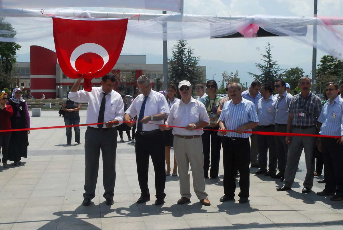 Geleceğin Bilim Adamları Projelerini Sergiledi
