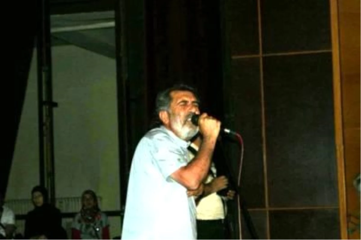 Hakkari\'de Cevdet Bağca Konseri