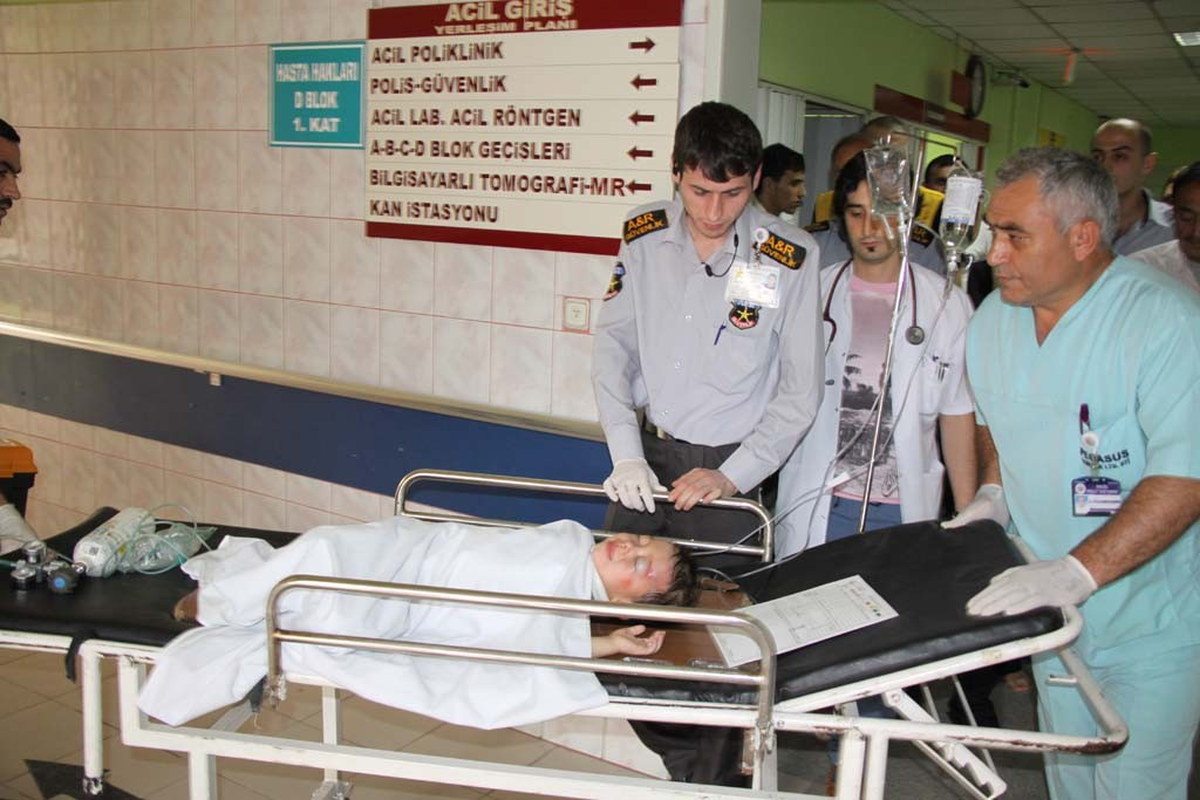 İkinci Kattan Düşen 3 Yaşındaki Çocuk Ağır Yaralandı
