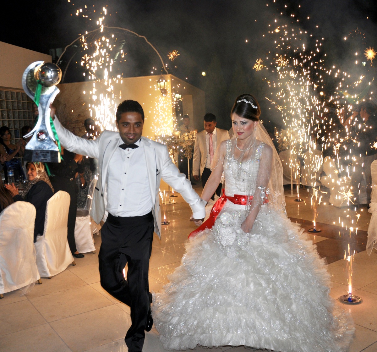Nikah Masasına Şampiyonluk Kupasıyla Oturdu