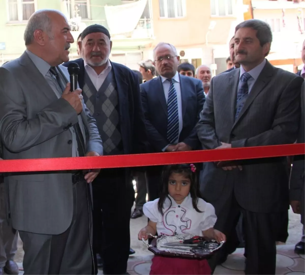 Öğrenciler Yararına Kermes Düzenlendi