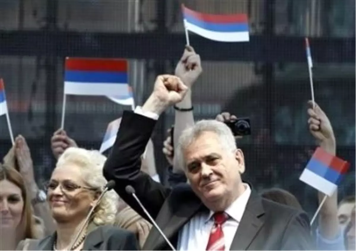 Sırp Lider Nikoliç\'e Ülkesinden Tepki