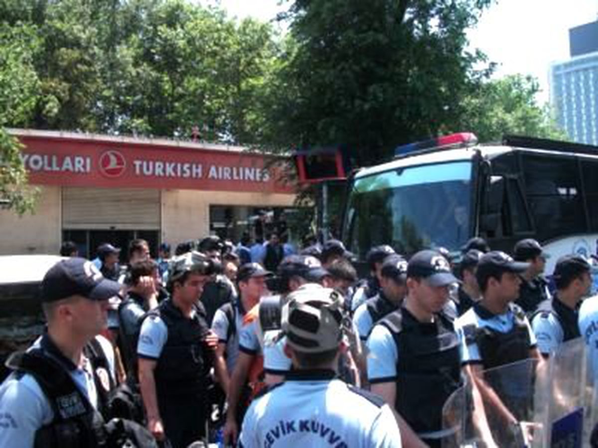 THY Satış Ofisinde Eylem (2)