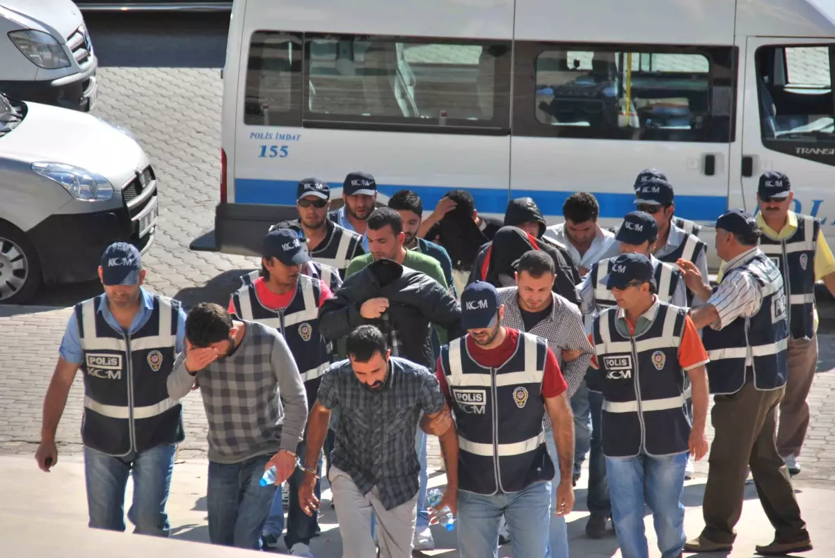 Uyuşturucu Operasyonunda 10 Kişi Tutuklandı