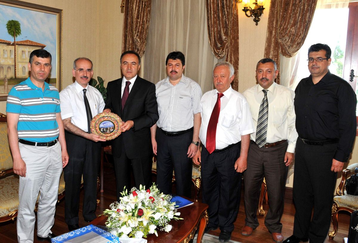 Vali Altıparmak\'a Ziyaret
