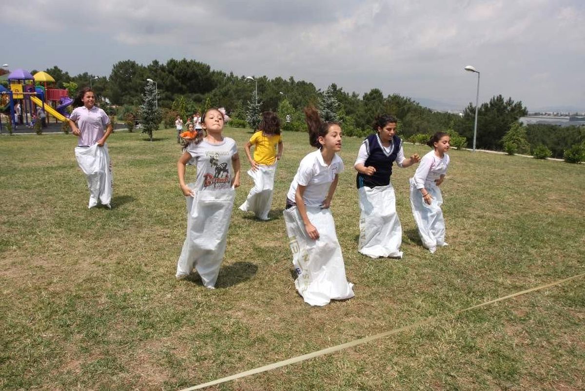 Çayırova\'da Çevre Günün Kır Gezisiyle Kutlandı