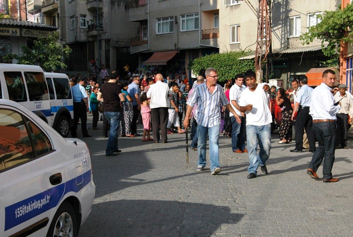 Çocukların Kavgasına Büyükler Karıştı