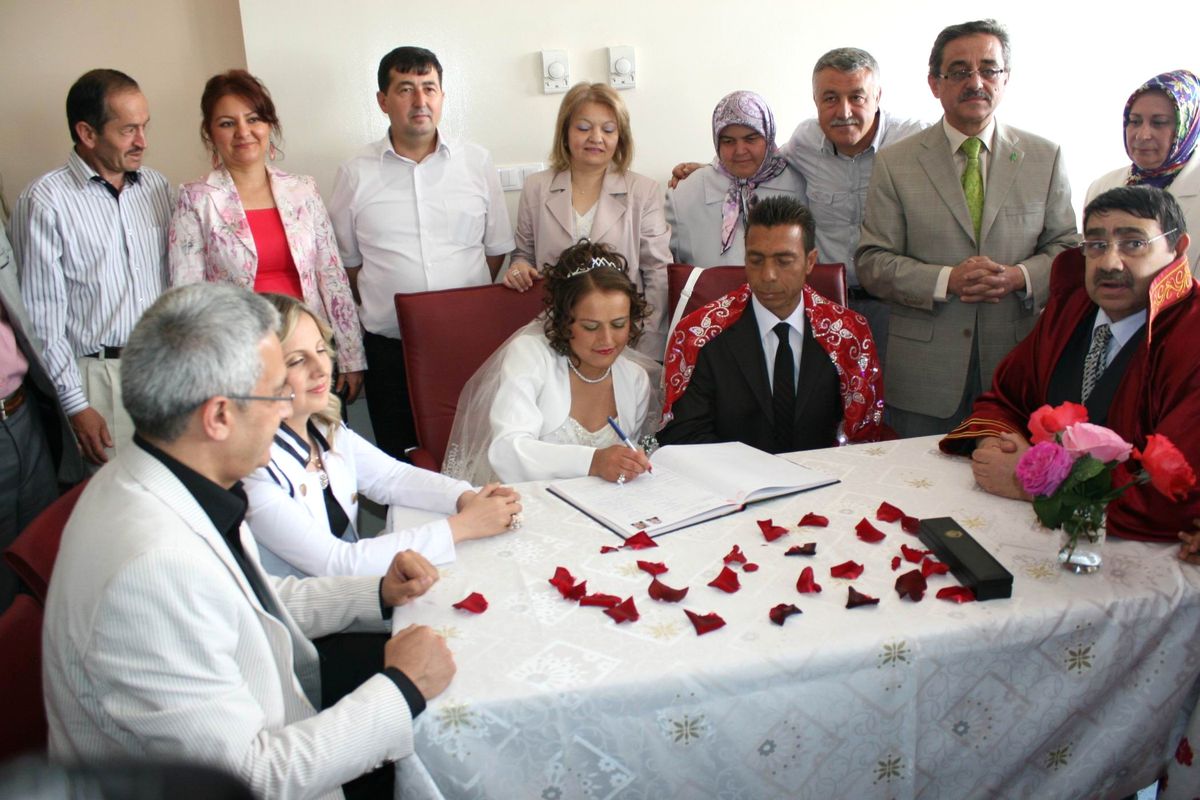 Diyaliz Merkezinde Nikah