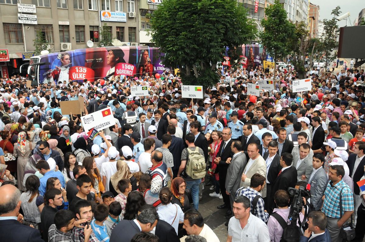 Dünya Çocukları\'ndan Vali Çakır ve Başkan Külcü\'ye Ziyaret
