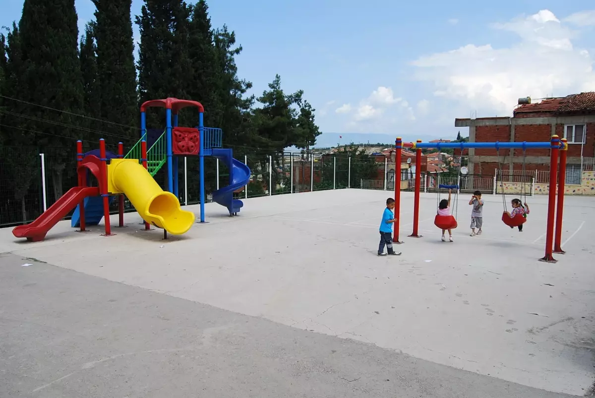 Gemlik Belediyesi\'nden Park Hamlesi