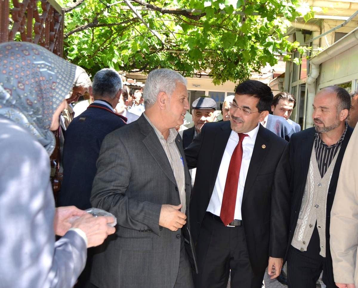 Haci Seyit Camii Cemaatinden Koca\'ya Teşekkür