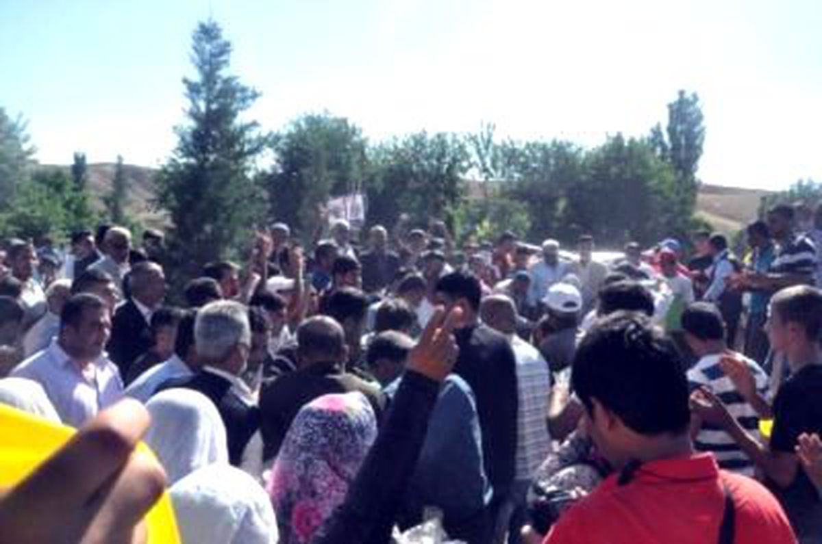 İntihar Saldırısında Ölen PKK\'lıya Gergin Cenaze (2)