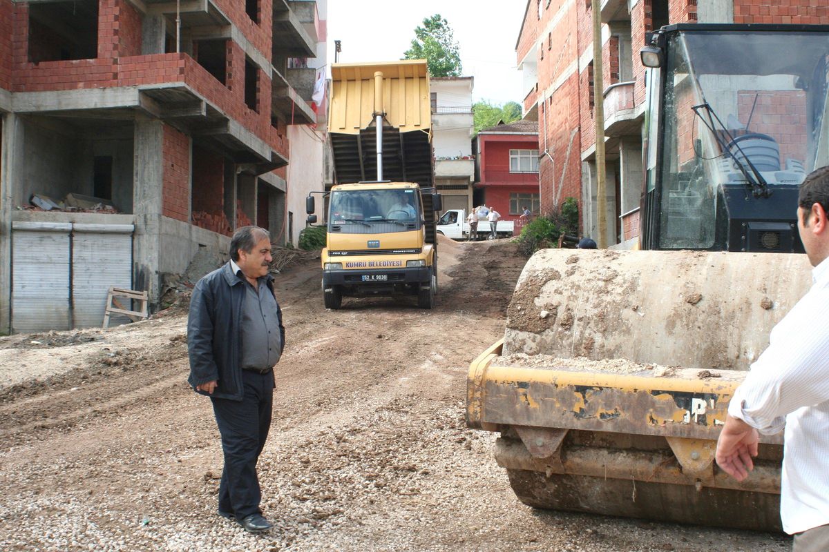 Kumru Belediyesi Beton Yol Yapımına Başladı