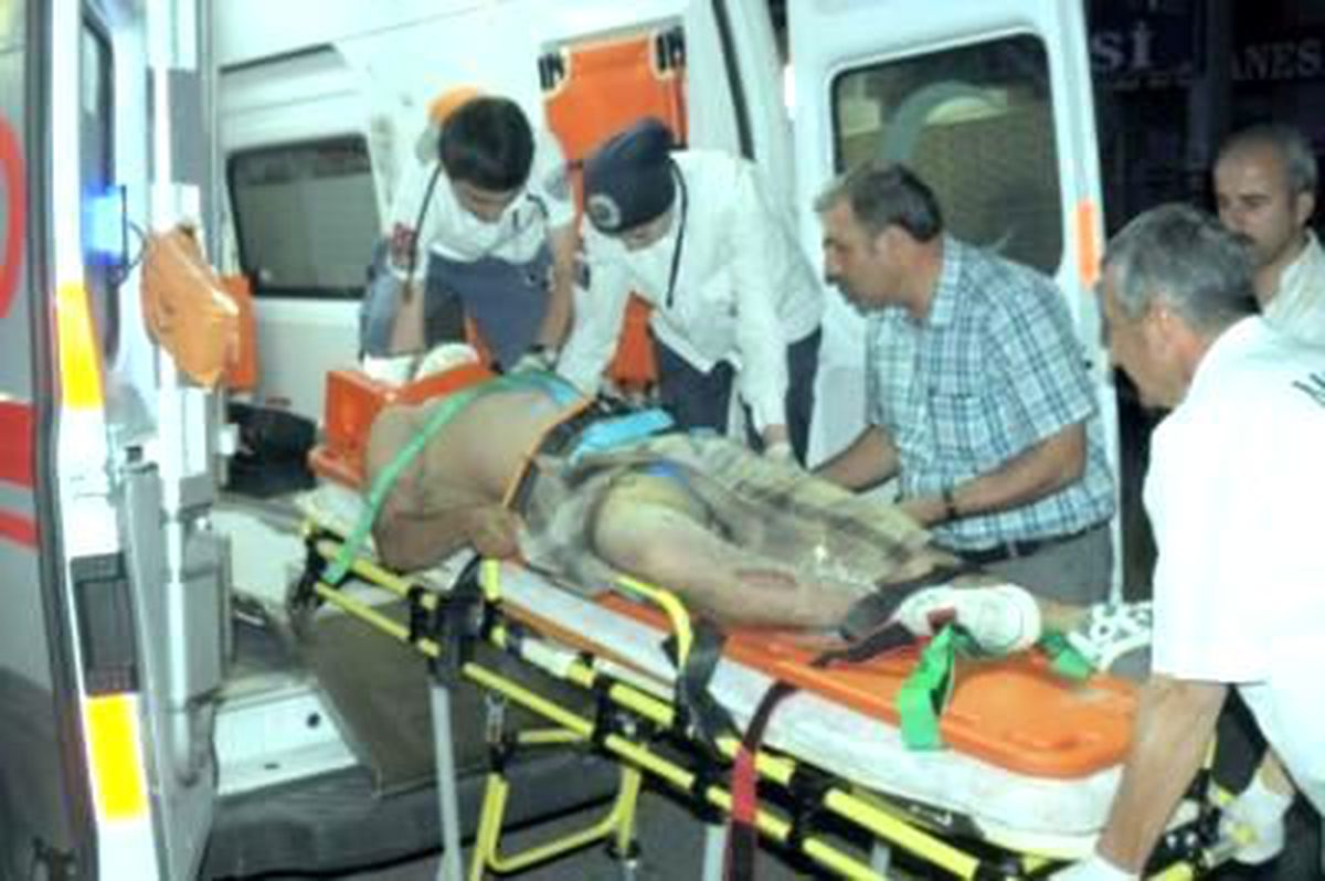 Mersin\'de Trafik Kazası: 4 Yaralı