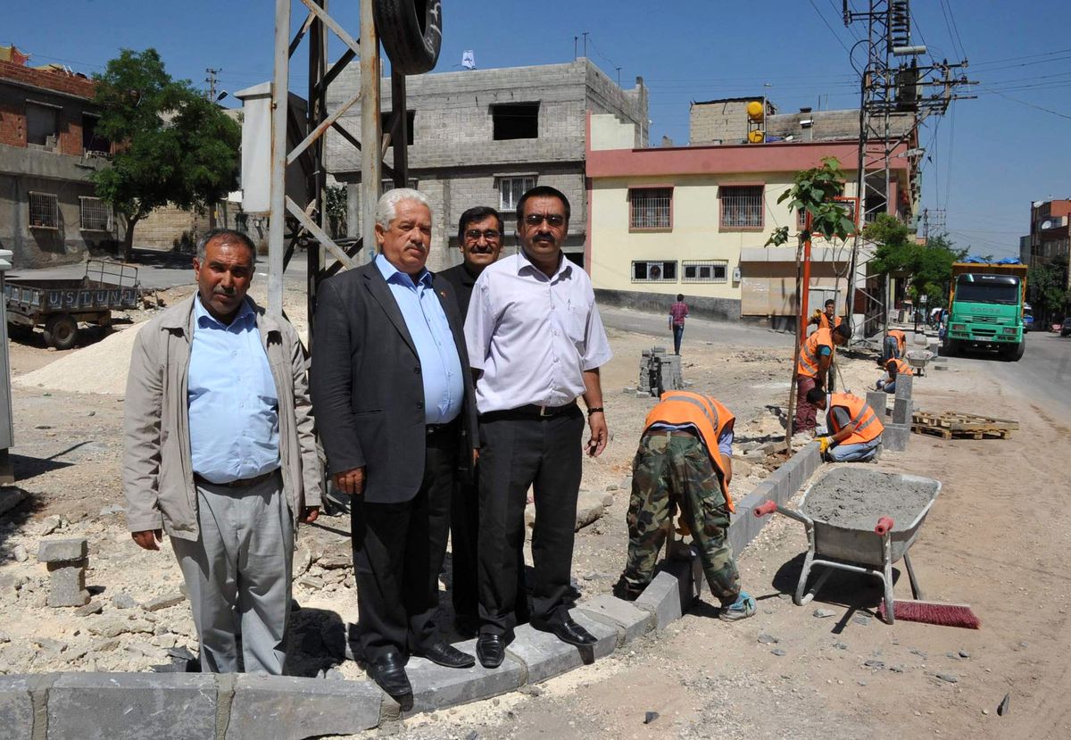 Muhtarlardan Başkan Tahmazoğlu\'na Hizmet Teşekkürü